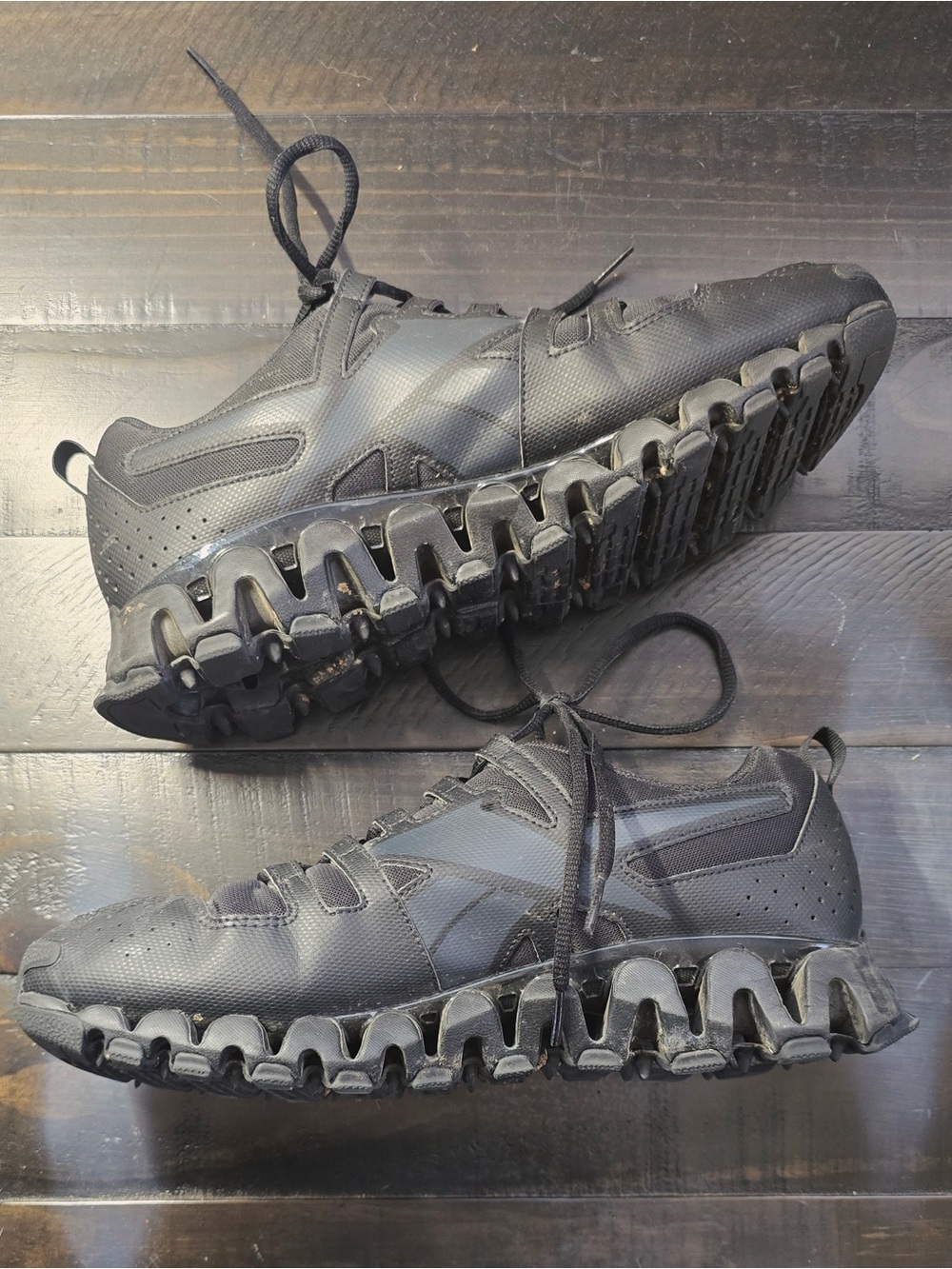 Reebok Black Men’s Athletic Zig-Style Training Sneakers
